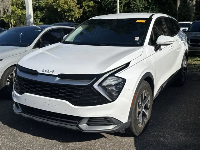 Used 2023 White Kia EX image 3