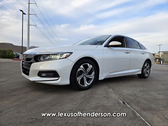 Used 2018 White Honda EX image 2