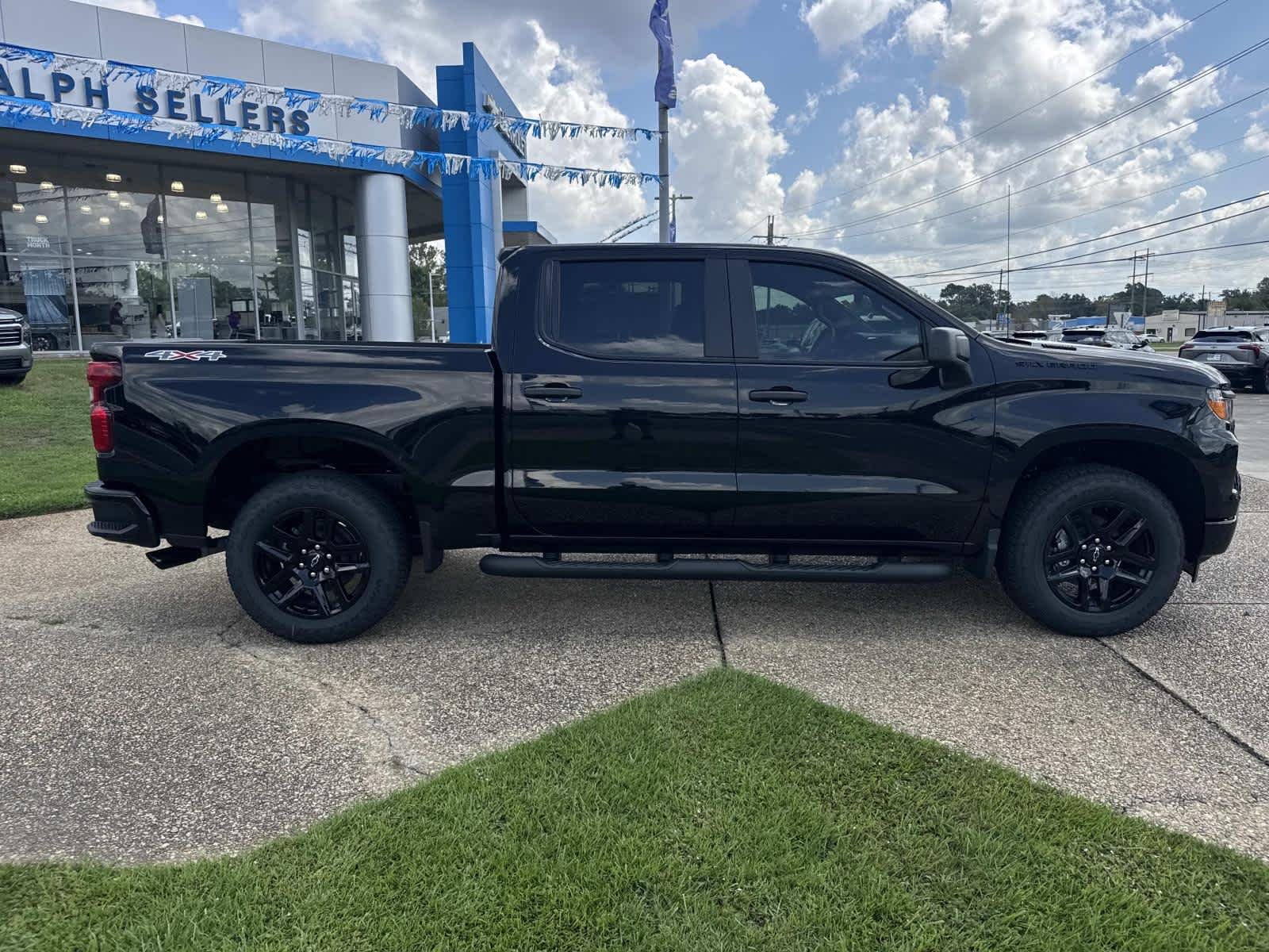 2026 Chevrolet Silverado 1500 Custom - Photo 6