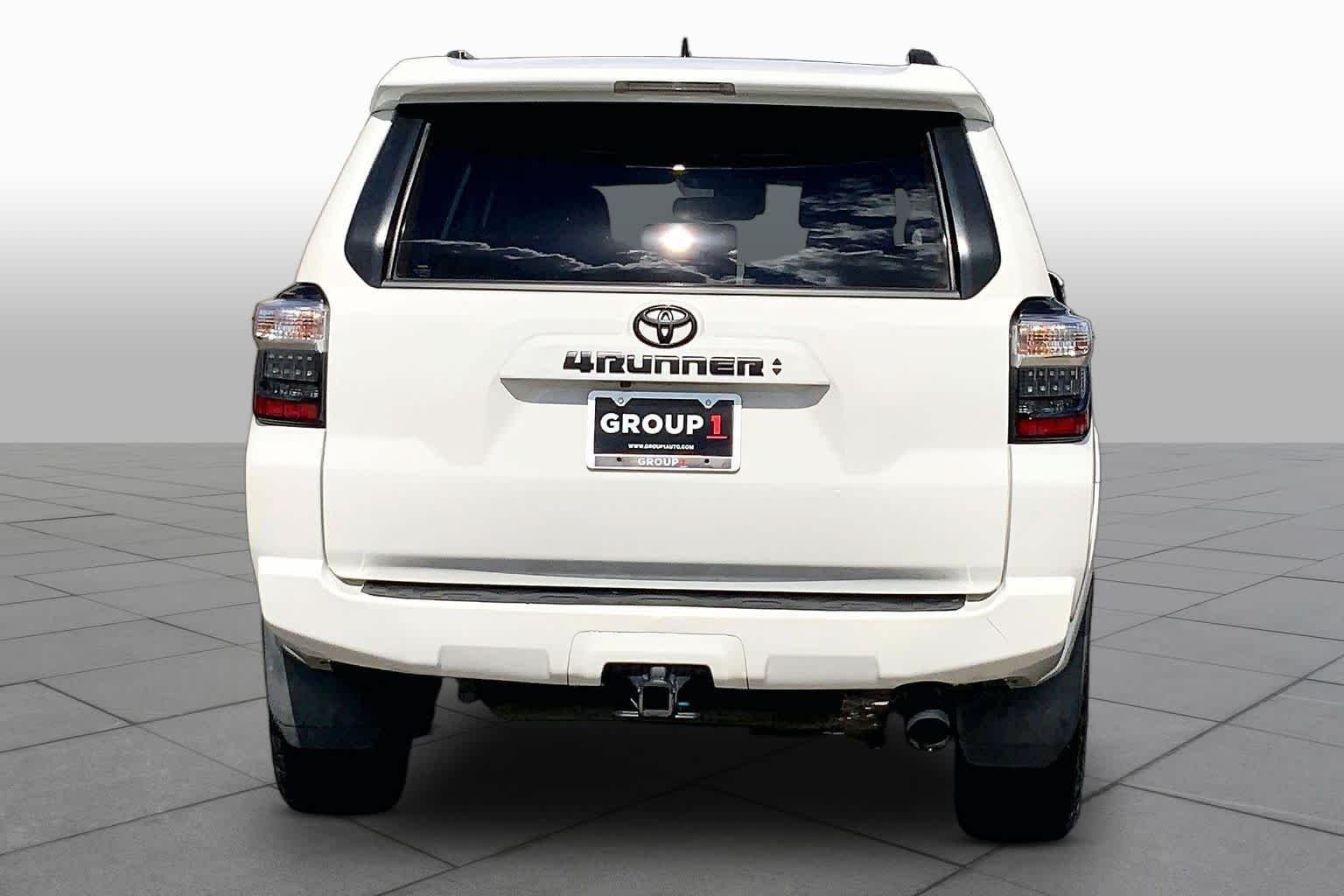 Used 2021 Super White Toyota SR5 Premium image 5