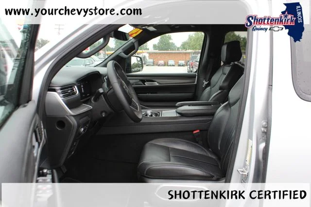 Used 2024 Silver Jeep Series III image 12