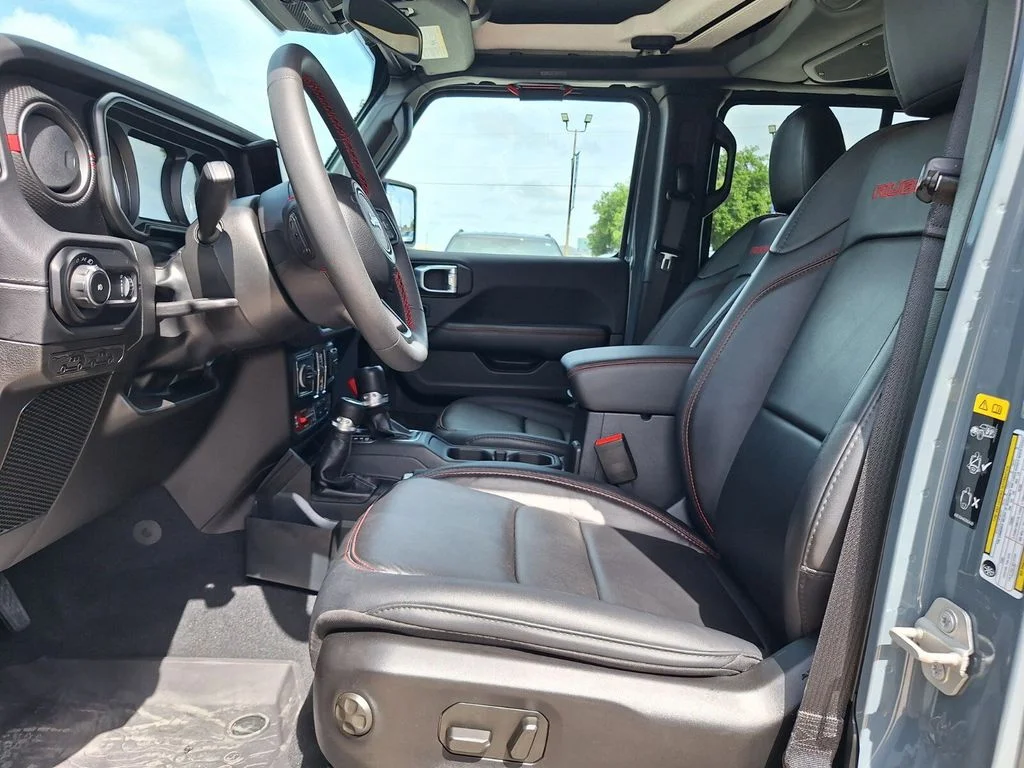 Used 2024 Anvil Clearcoat Jeep Rubicon image 9