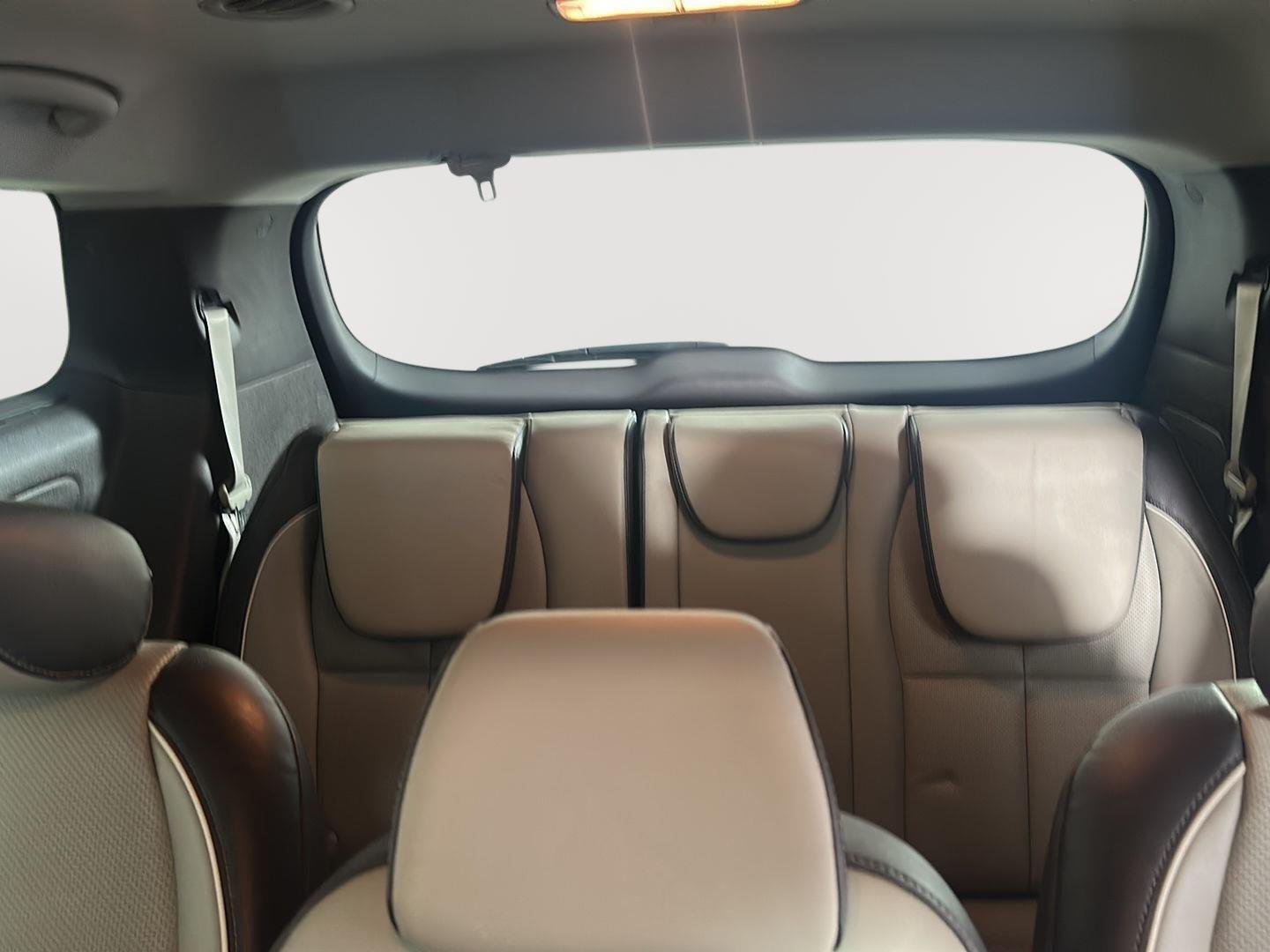 Used 2017 Platinum Graphite Kia SXL image 20