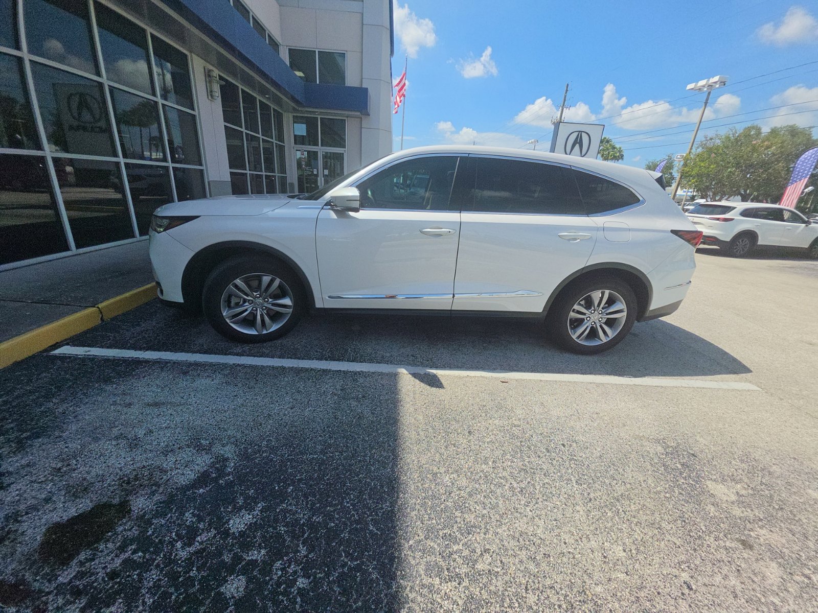 Used 2025 Platinum White Acura Base image 5