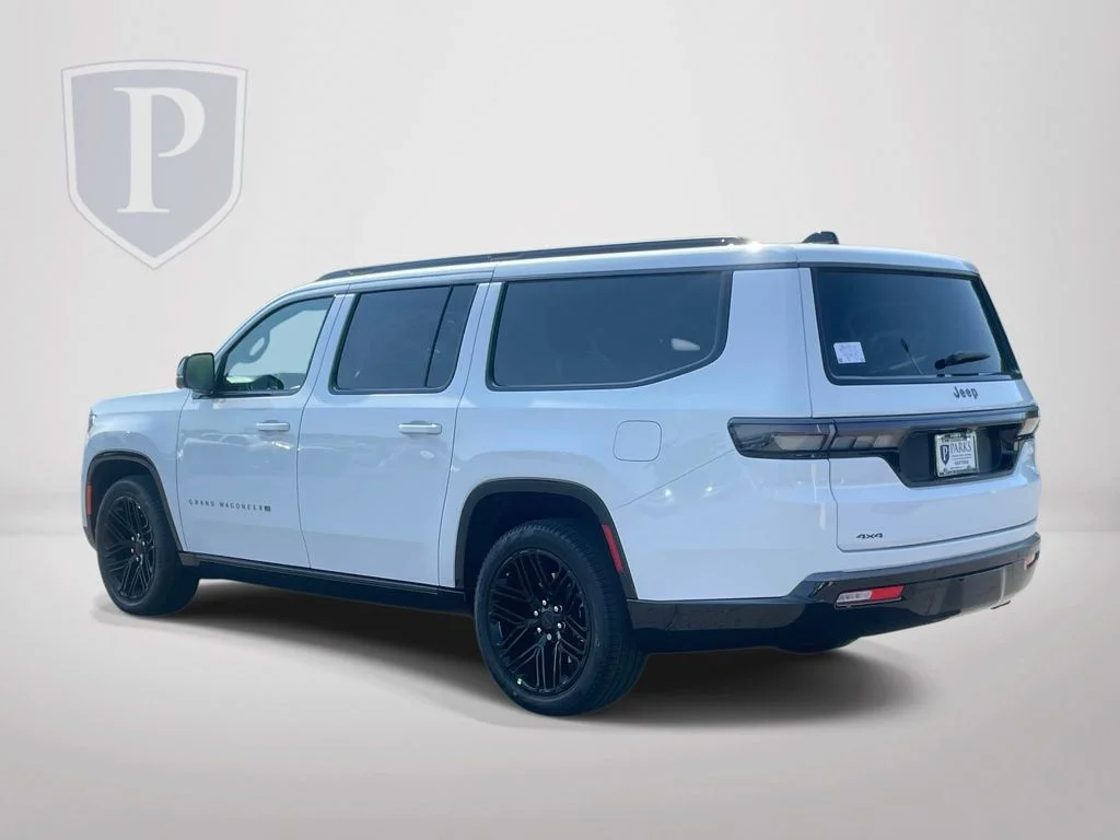 New 2026 Bright White Clear-Coat Exterior Paint Jeep Limited Reserve image 6