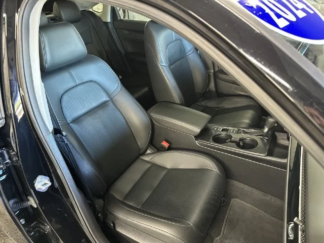 Certified Used 2024 Black Honda EX-L image 27