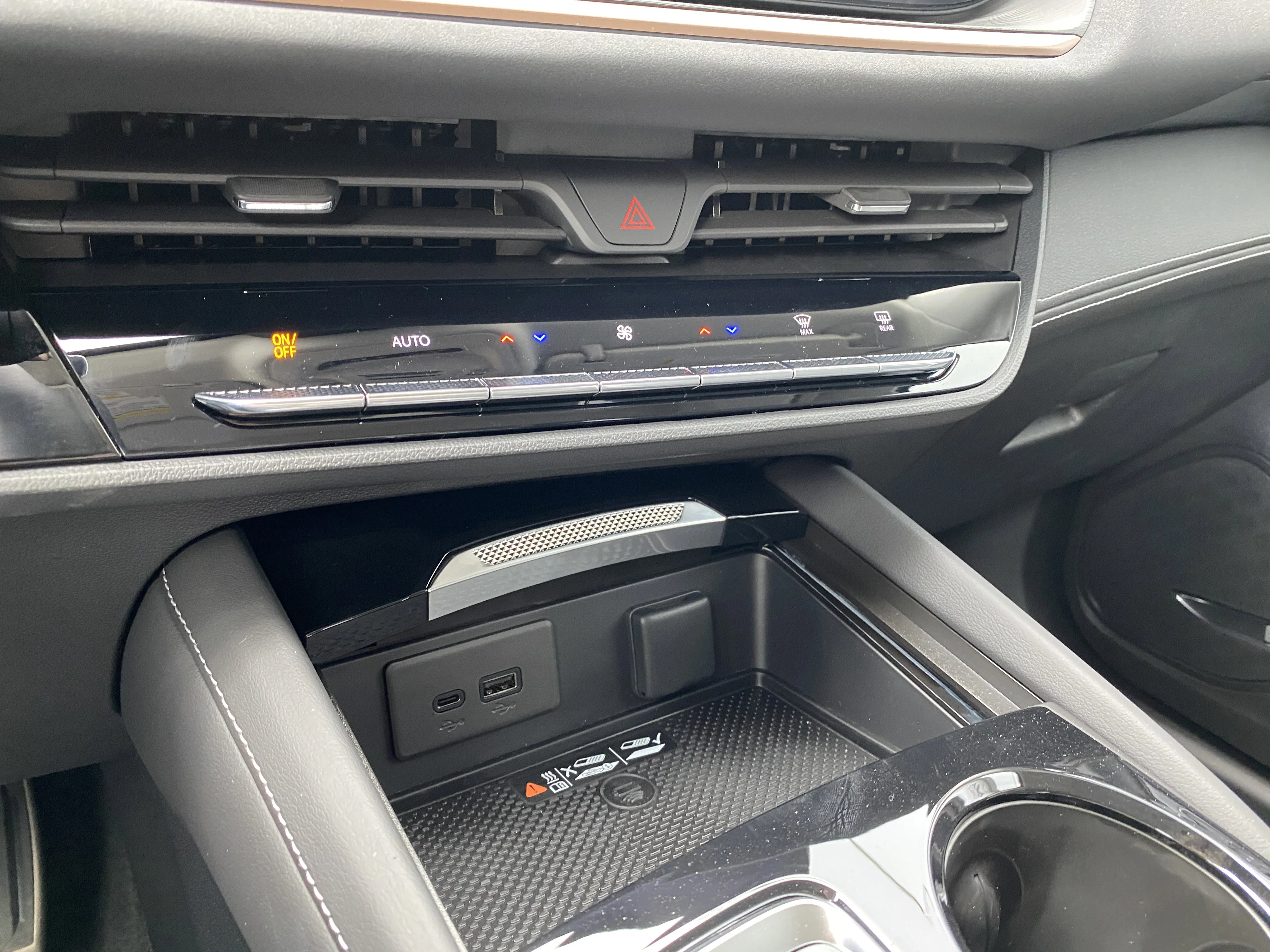New 2026 QUARTZ BLUE METALLIC Buick Sport Touring image 23