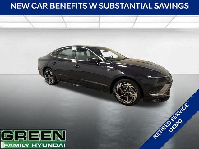 New 2026 Blue Hyundai SEL Sport image 3