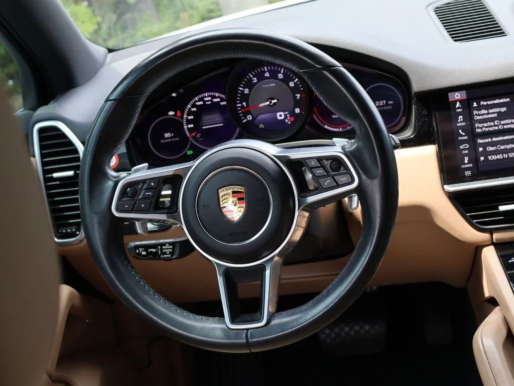 Used 2020 White Porsche  image 21