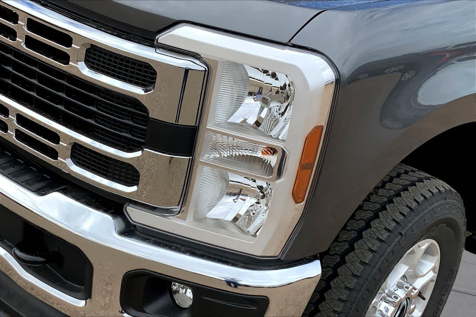 New 2026 Carbonized Gray Metallic Ford F-250® XLT image 13