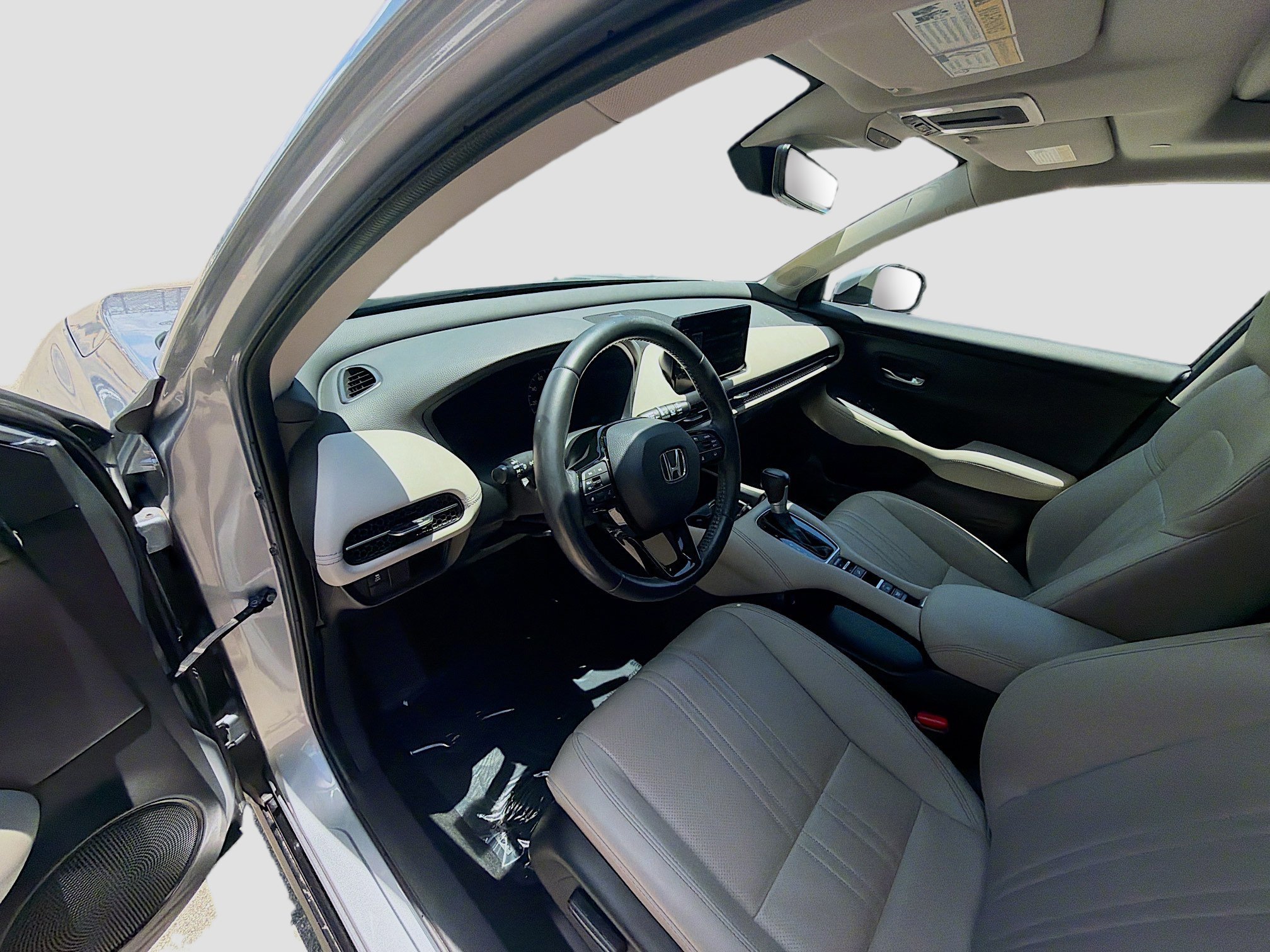 Used 2024 Lunar Silver Metallic Honda EX-L image 9