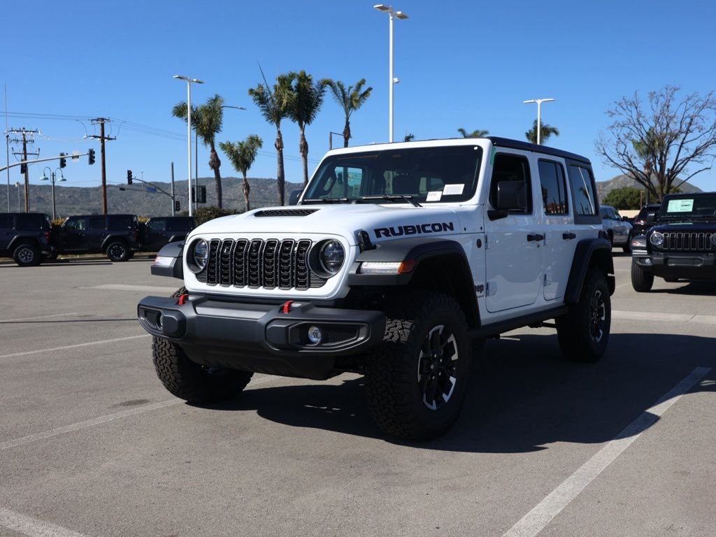 New 2026 Bright White Clear-Coat Exterior Paint Jeep Rubicon image 7