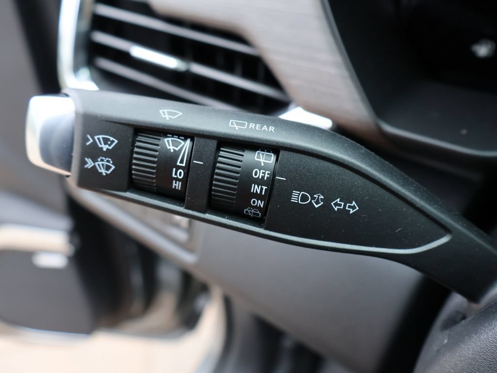 2026 GMC Acadia Denali - Photo 40
