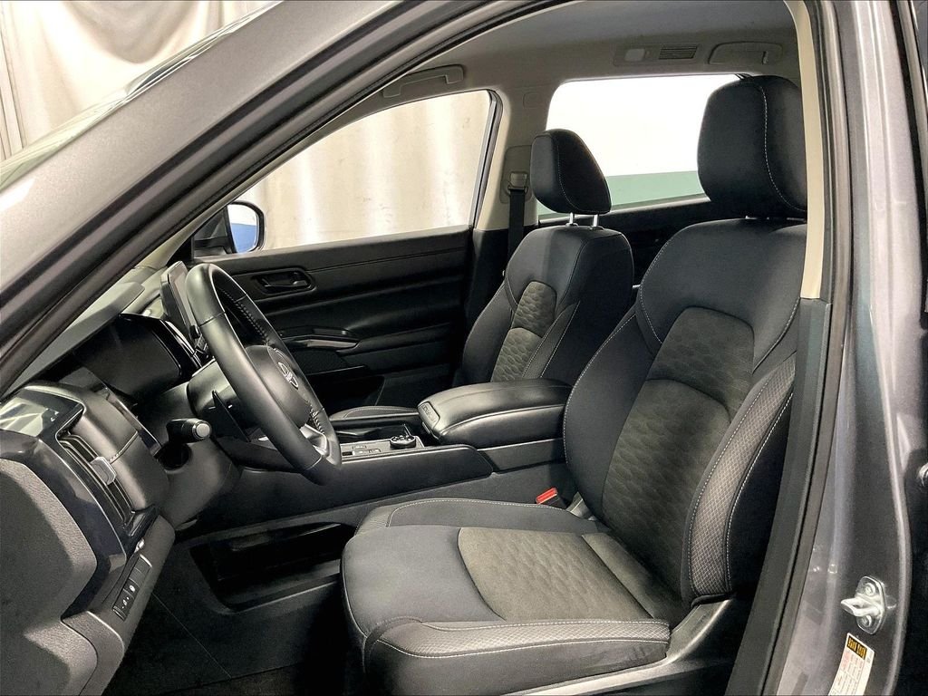 Certified Used 2023 Gray Nissan SV image 10