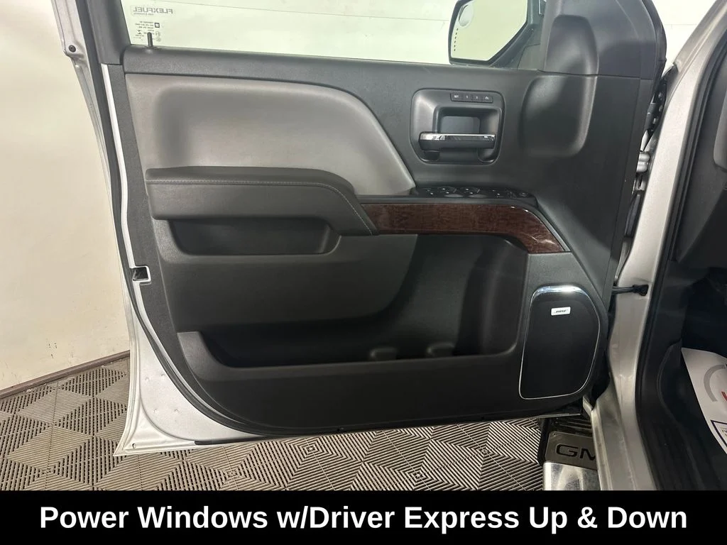 Used 2015 Silver GMC SLT image 15