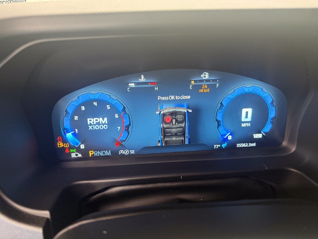 Used 2025 White Ford Badlands image 19