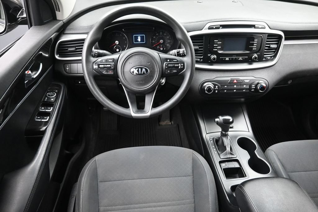 Used 2016 Silver Kia LX image 14