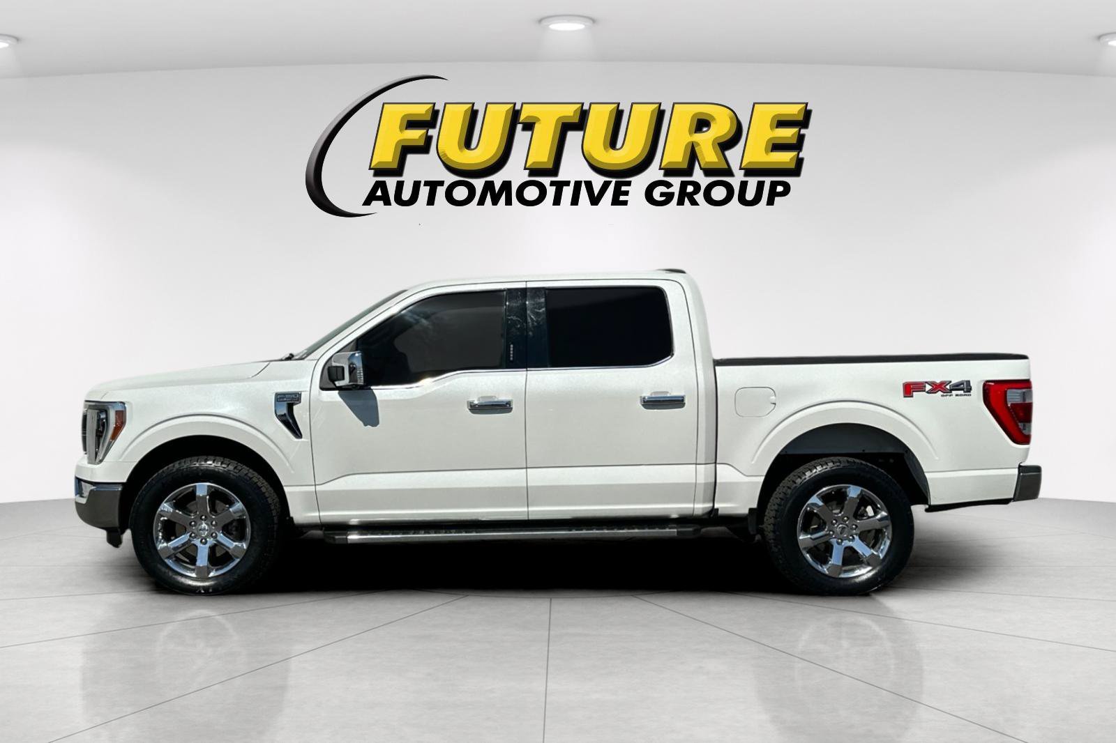 Used 2021 White Ford Lariat image 6