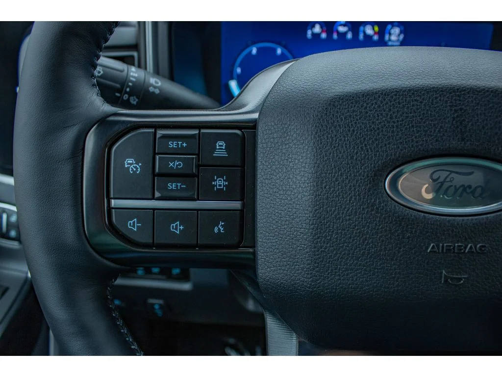 2026 Ford F-350 Super Duty Platinum - Photo 22