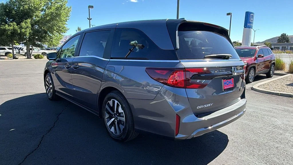 New 2026 Modern Steel Metallic Honda EX-L image 5
