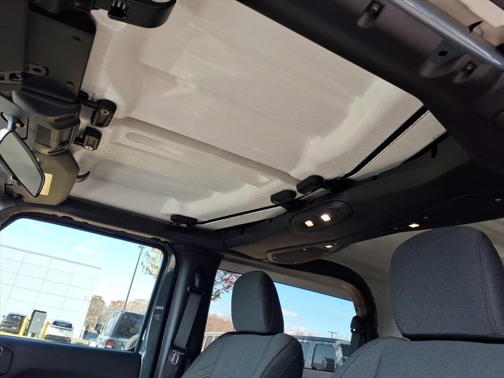 New 2026 Anvil Clear-Coat Exterior Paint Jeep Sport image 7