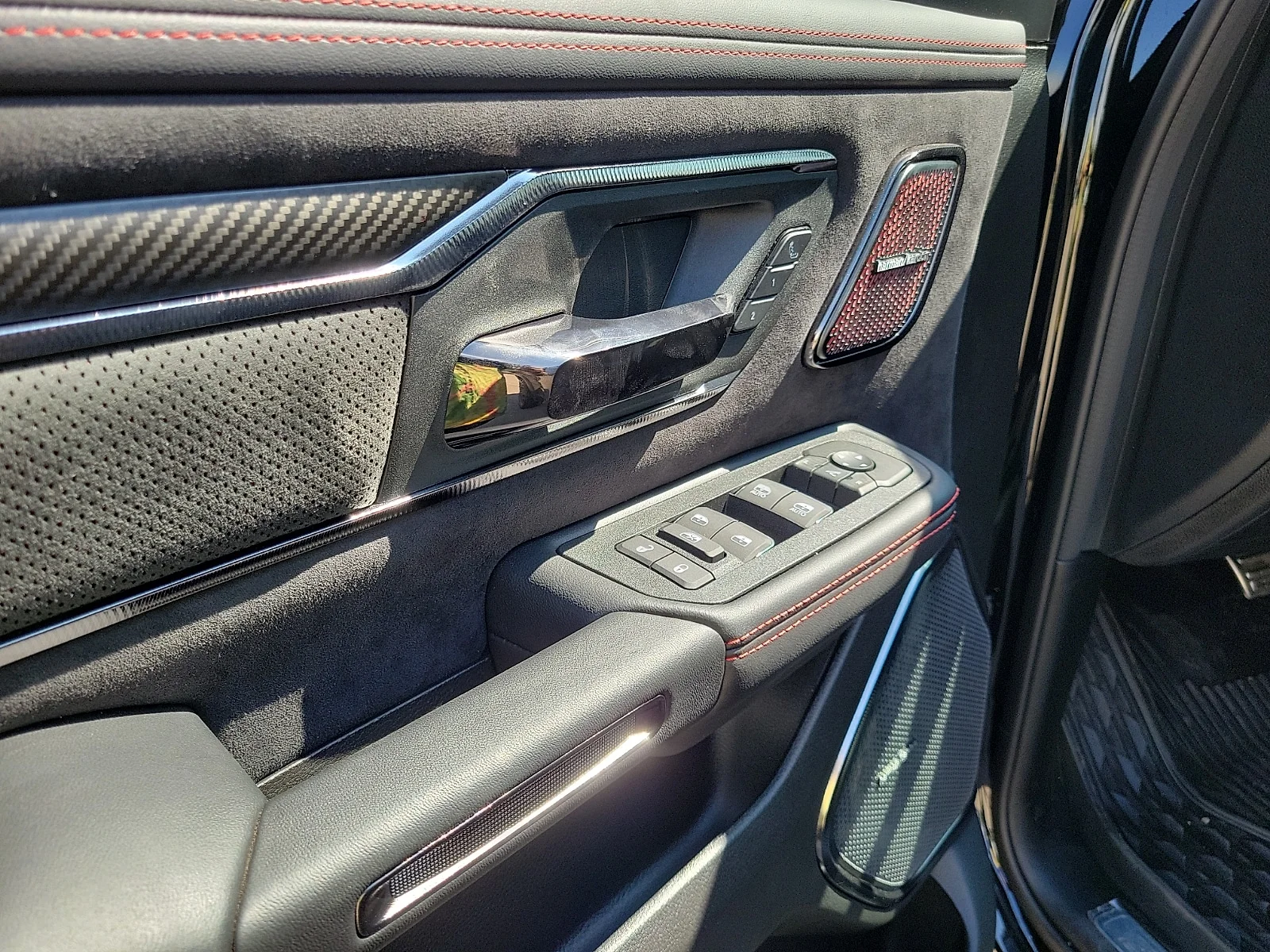 New 2026 PXJ Diamond Bla Ram RHO CREW CAB 4X4 5