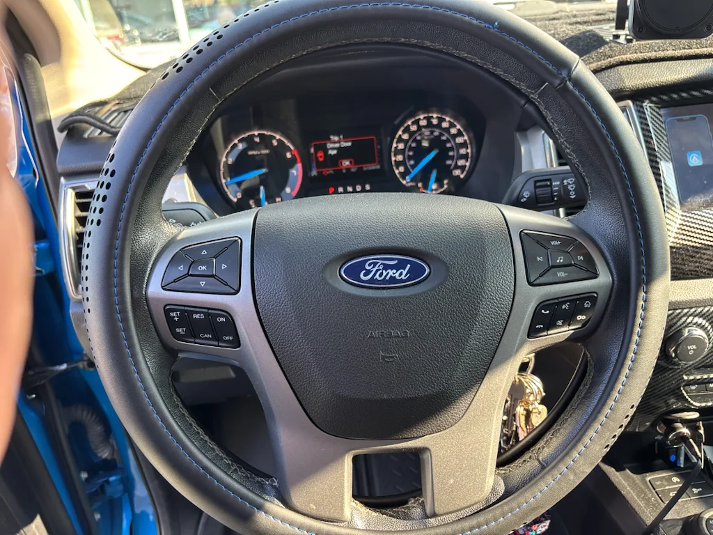 Used 2021 Velocity Blue Metallic Ford XLT image 11