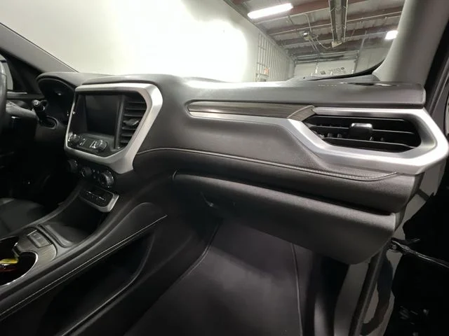 Used 2023 Black GMC SLT image 30