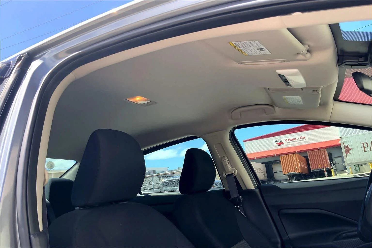 Used 2024  Nissan S image 30