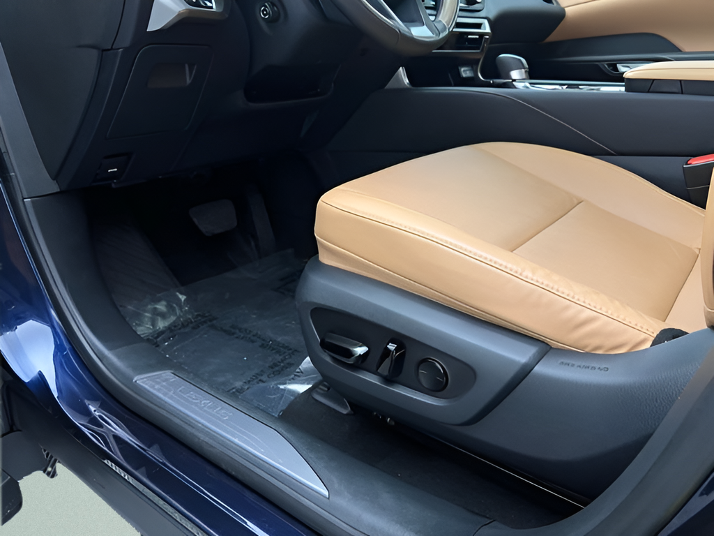 2023 Lexus RX 350 - Photo 37