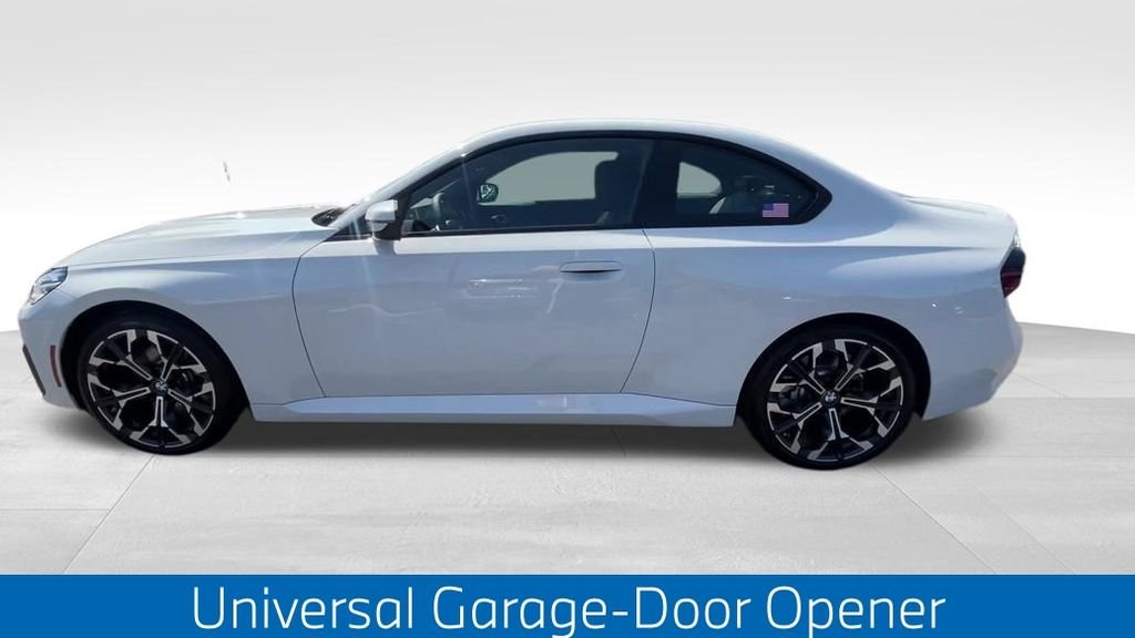 2025 BMW 2 Series 230i - Photo 10