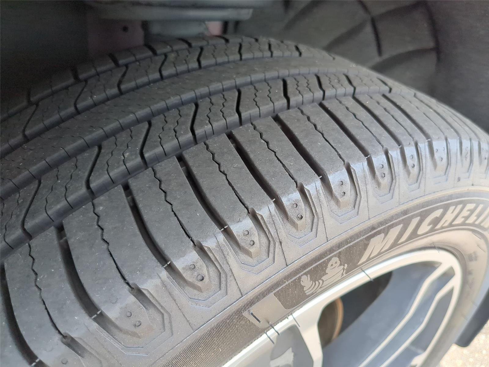 Used 2019 Red Quartz Tintcoat GMC Denali image 11