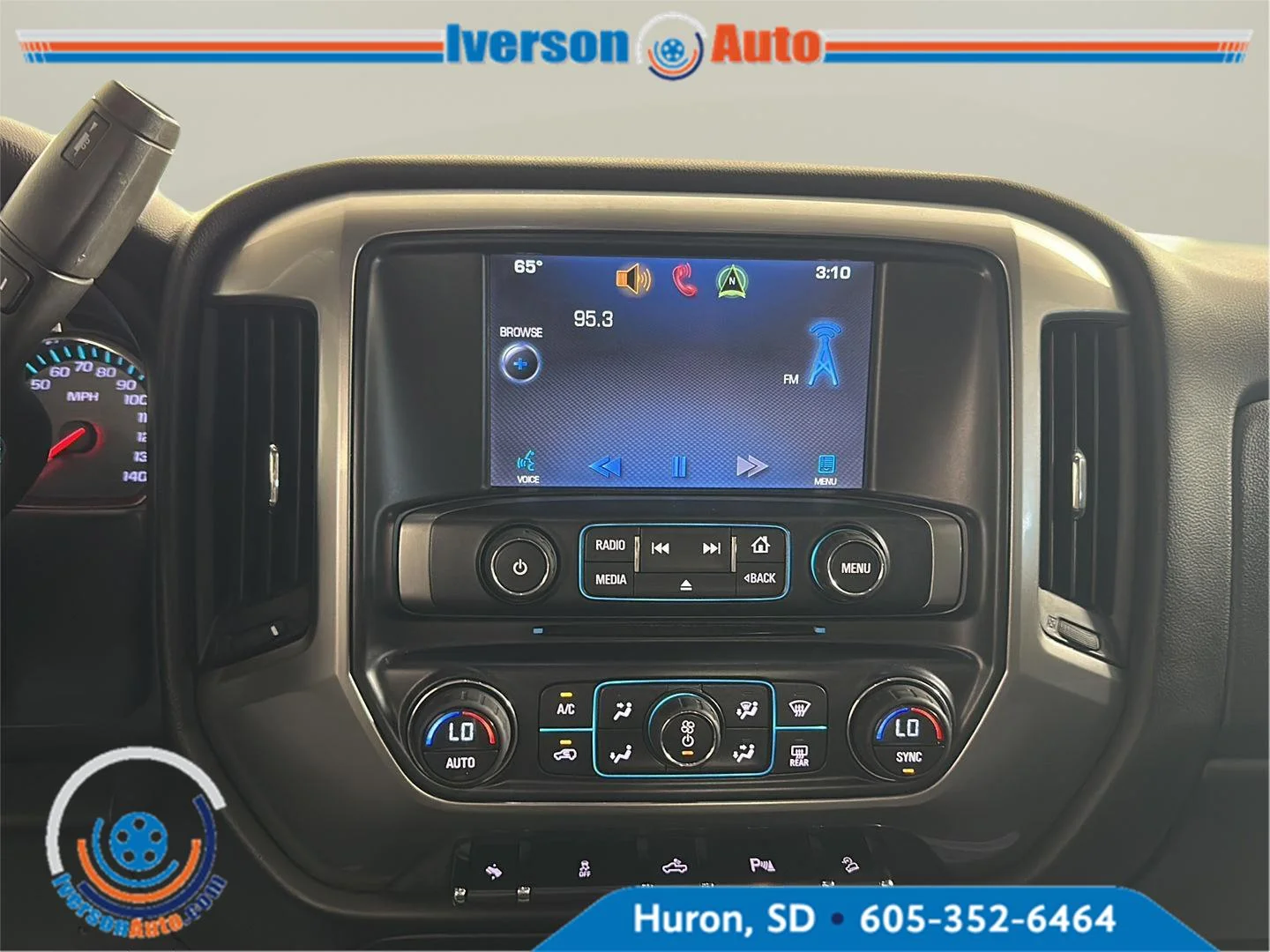 Used 2015 Summit White Chevrolet LT image 26