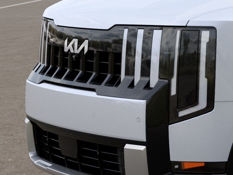New 2027 White Kia  image 12