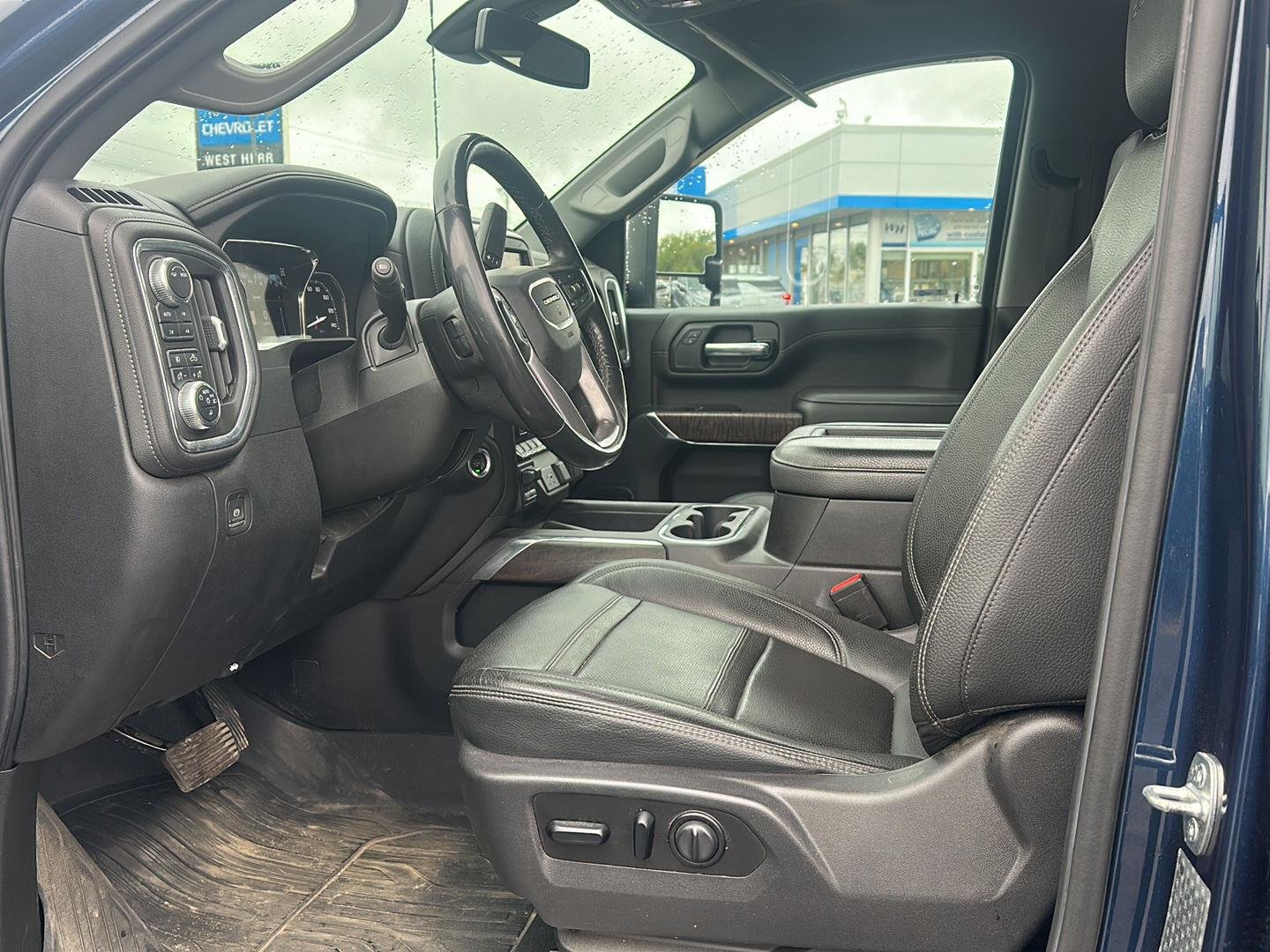 Used 2021 Pacific Blue Metallic GMC Denali image 7