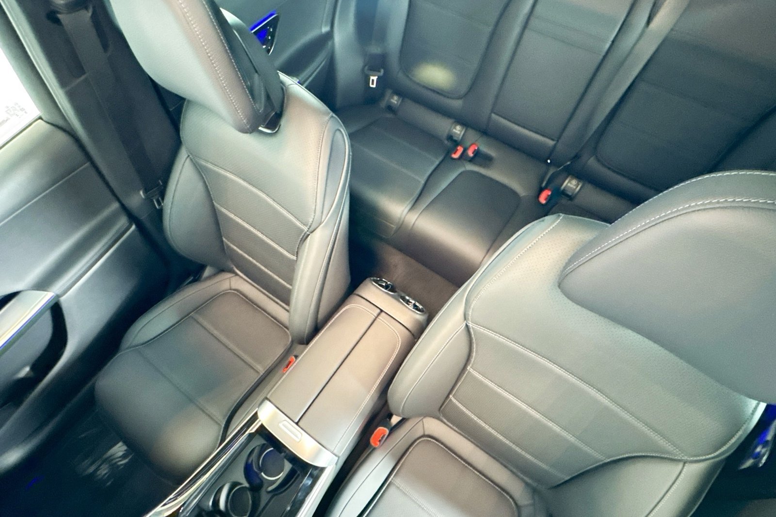 New 2026 MANUFAKTUR Alpine Grey Mercedes-Benz GLC 300 image 19