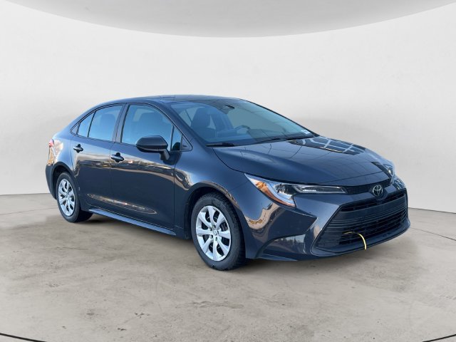 Used 2024  Toyota LE image 3