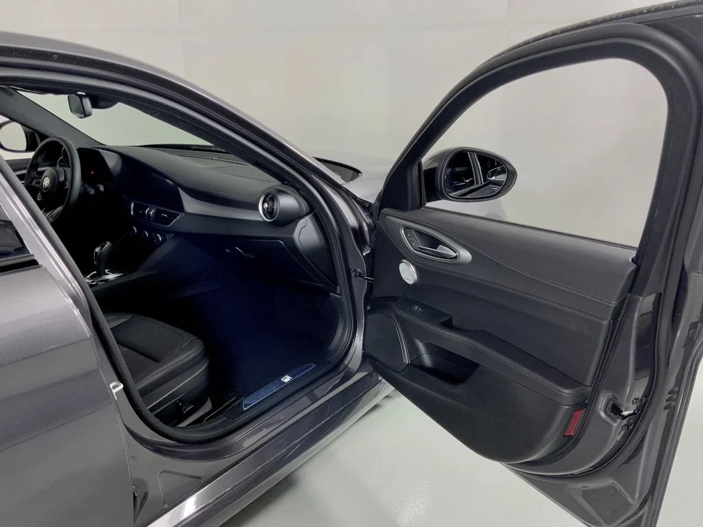 2026 Alfa Romeo Giulia Base - Photo 31