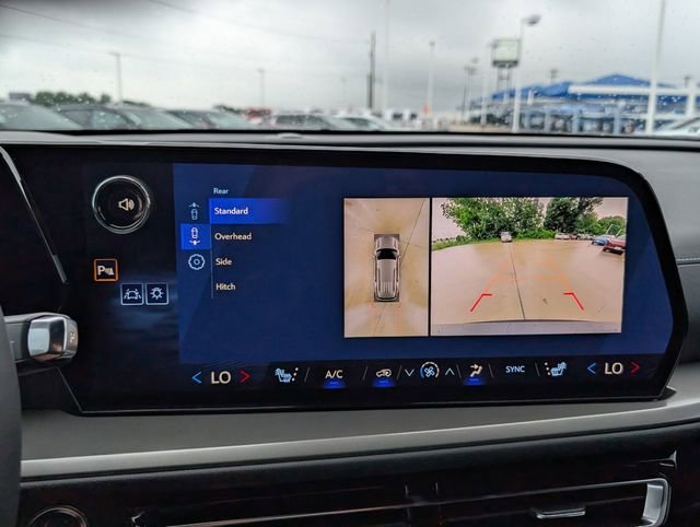 2026 Chevrolet Traverse LT - Photo 21