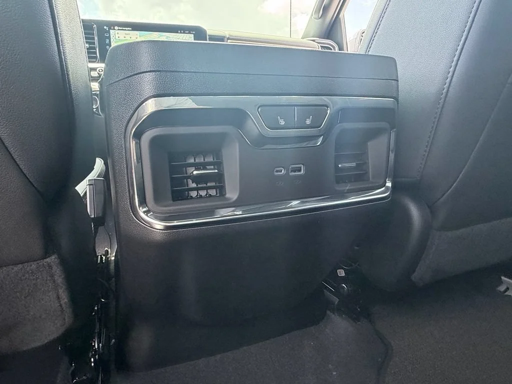 New 2026 Polar White Tricoat Chevrolet High Country image 11