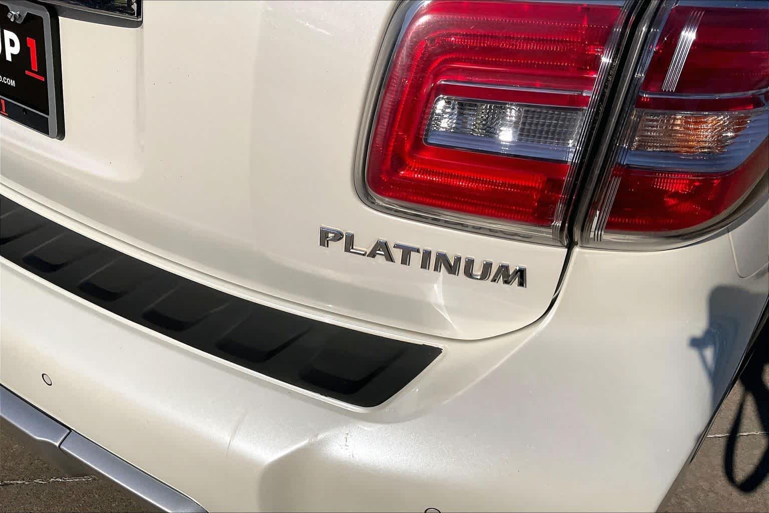 Used 2017 Pearl White Nissan Platinum image 9