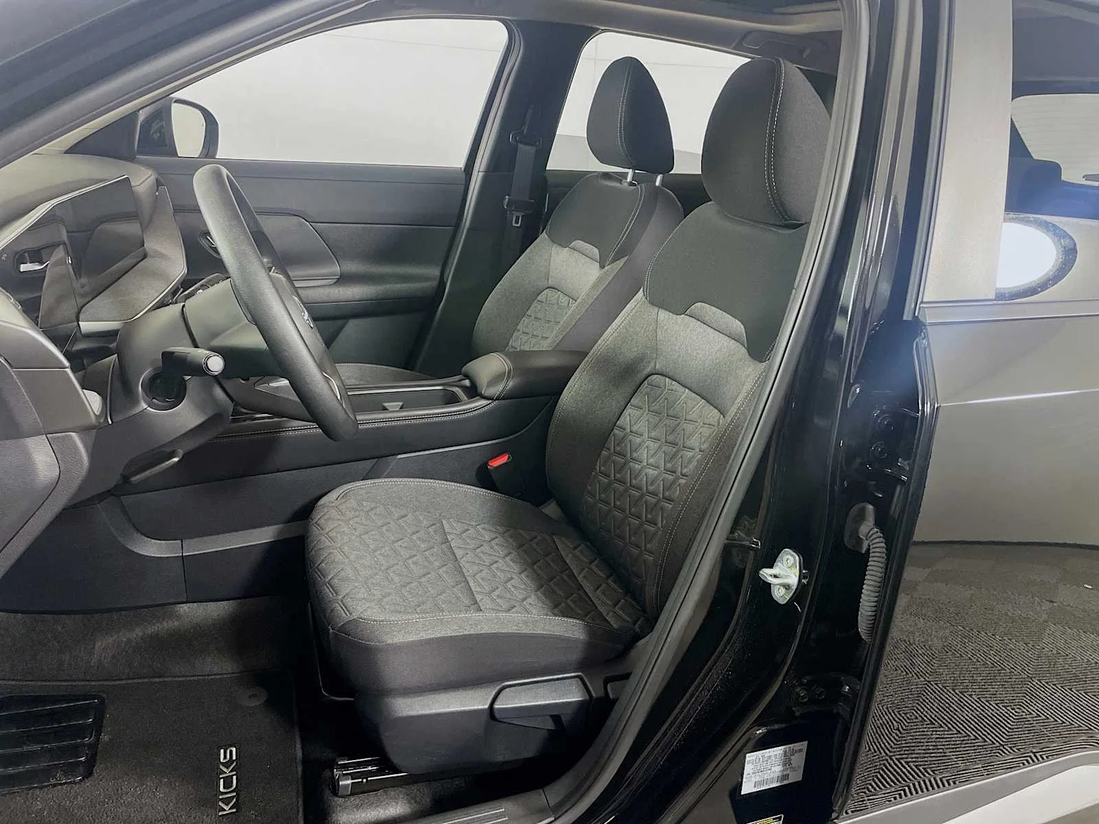 Used 2025 Super Black Nissan SV image 18