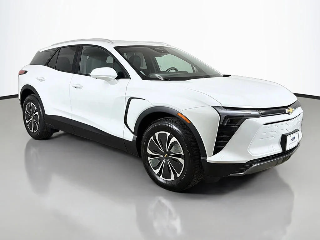 Used 2024 Chevrolet Blazer EV LT with VIN 3GNKDBRJ3RS217334 for sale in Columbus, OH