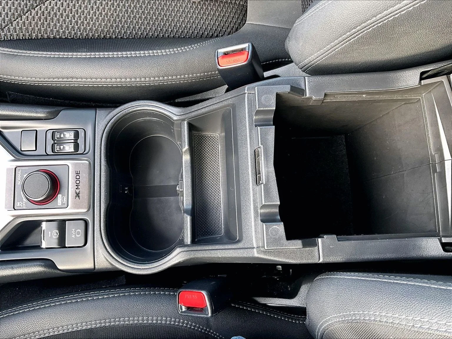 Used 2023 Black Subaru Premium image 33