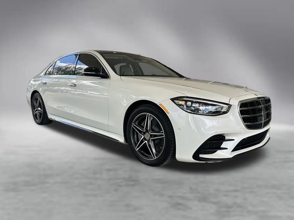 Used 2022 White Mercedes-Benz S 500 image 2