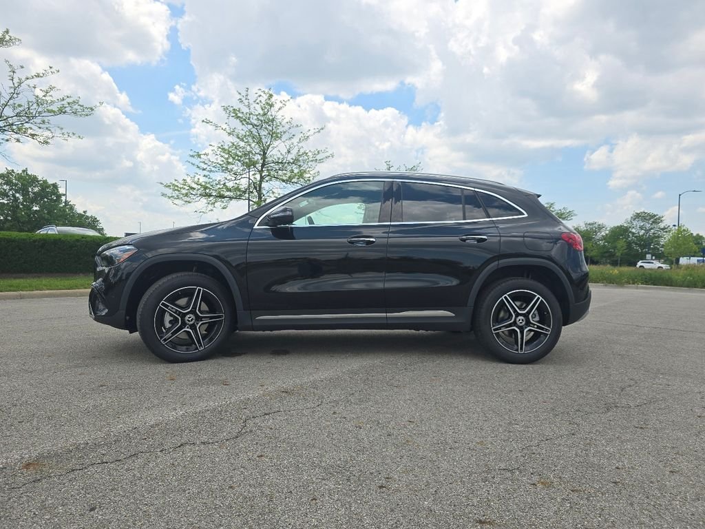 New 2026 Cosmos Black Metallic Mercedes-Benz GLA 250 image 13