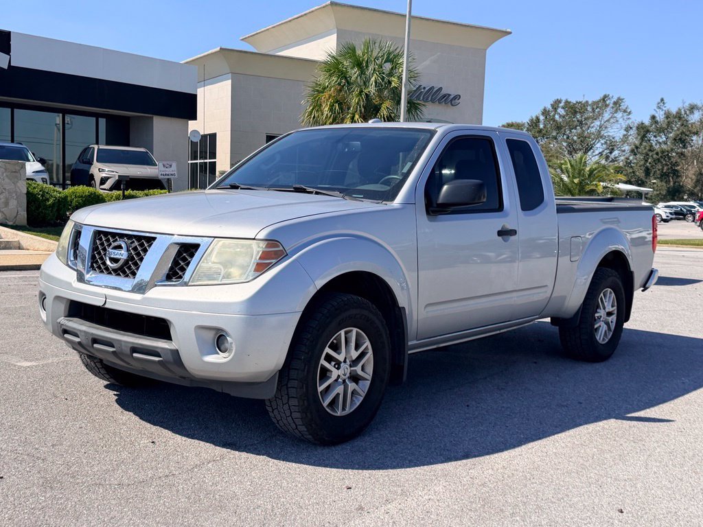 Used 2015 Silver Nissan SV image 2