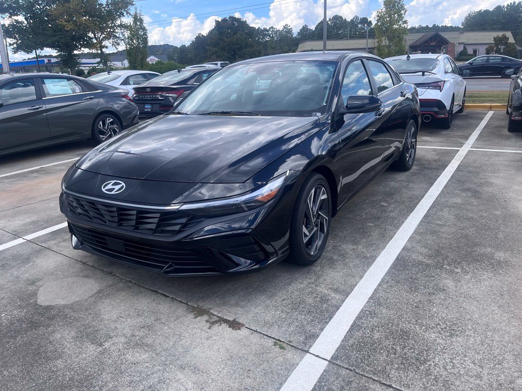 Used 2026 Black Hyundai Limited image 2