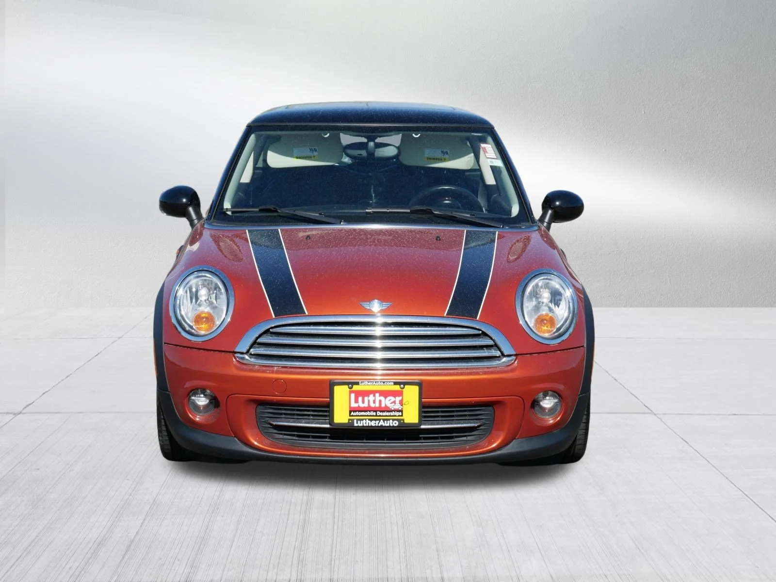 Used 2011 MINI Cooper Base with VIN WMWSU3C58BT253684 for sale in Hopkins, Minnesota