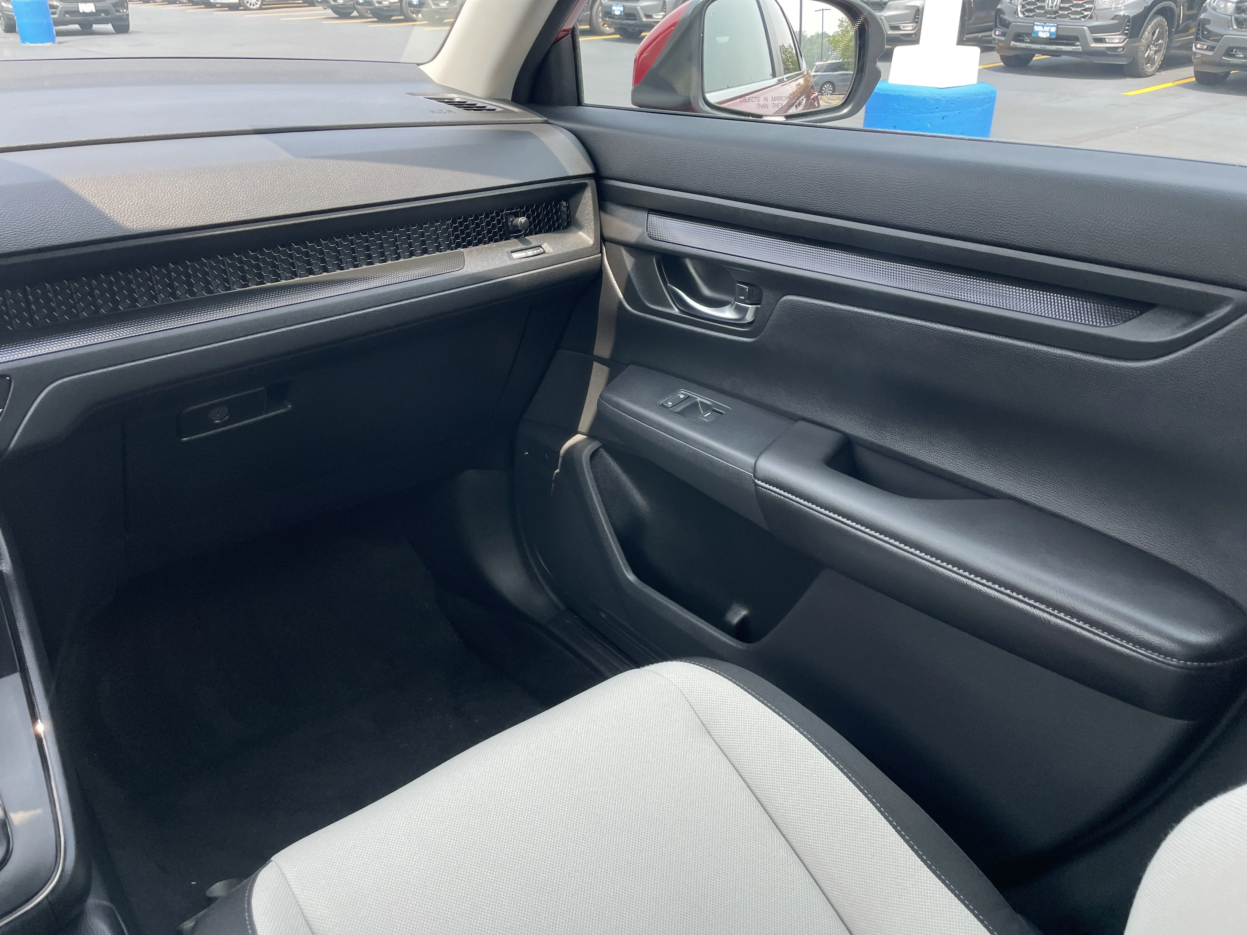 2026 Honda CR-V LX - Photo 41